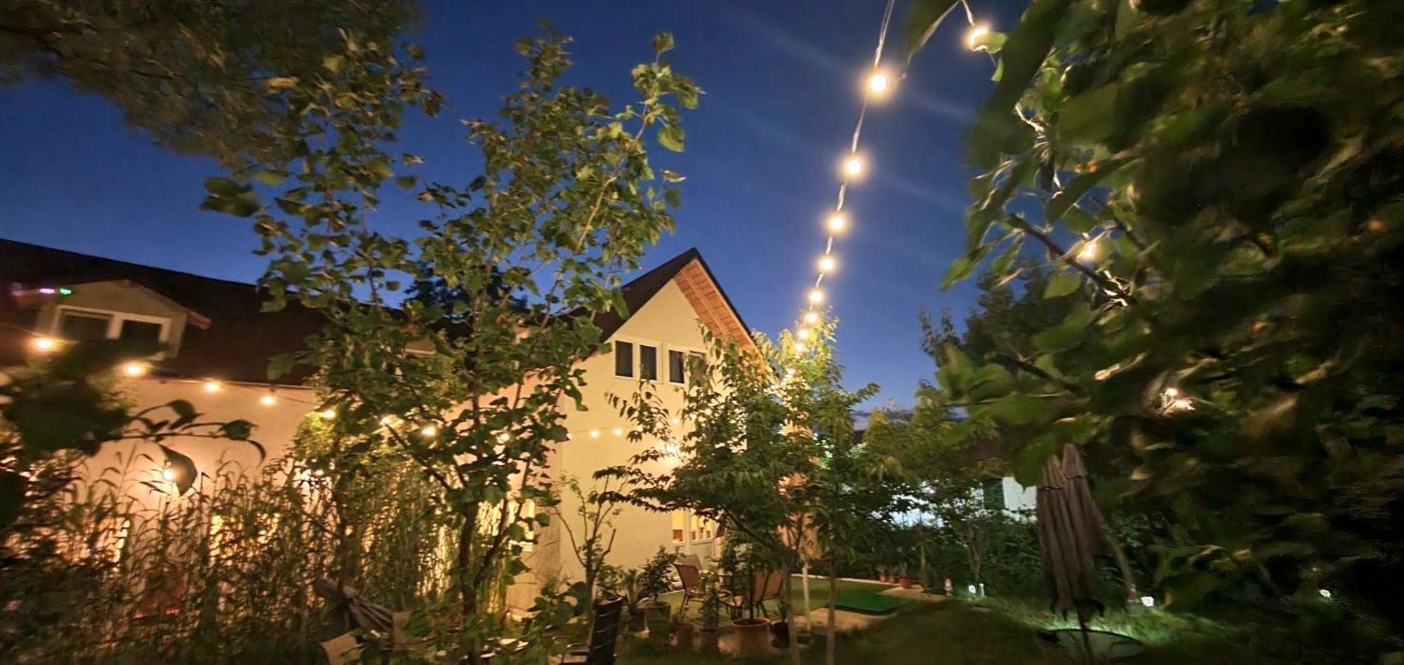 Forest Inn Izvorani ภายนอก รูปภาพ